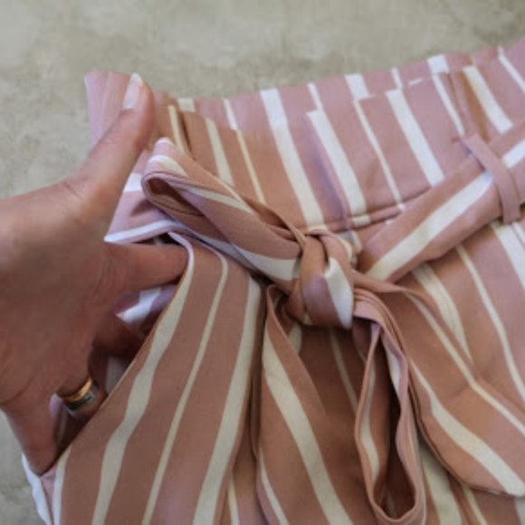 Impressions 'One And Only' Stripe Paperbag Ankle Pants NWOT! - Size S - Picture 6 of 16